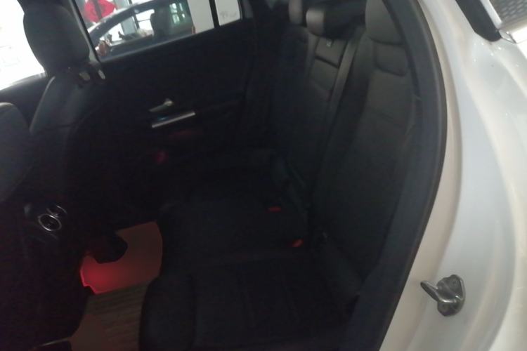 Used Mercedes-Benz GLA 2020 GLA 200 Left Rear Seat