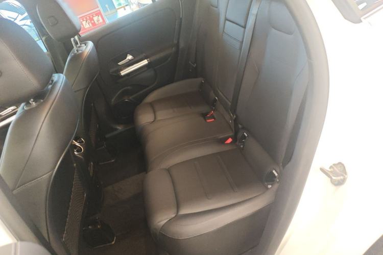 Used Mercedes-Benz GLA 2020 GLA 180 Left Rear Seat