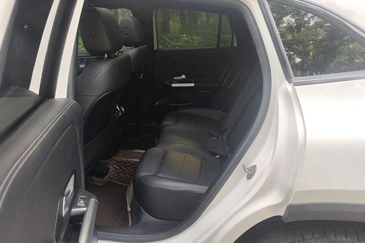 Used Mercedes-Benz GLA 2020 GLA 200 4MATIC Left Rear Seat