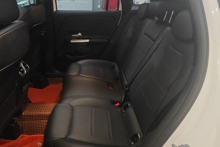 Used Mercedes-Benz GLA 2020 GLA 180 Left Rear Seat