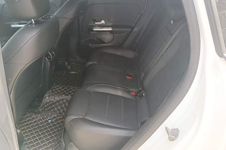 Used Mercedes-Benz GLA 2020 GLA 200 4MATIC Left Rear Seat