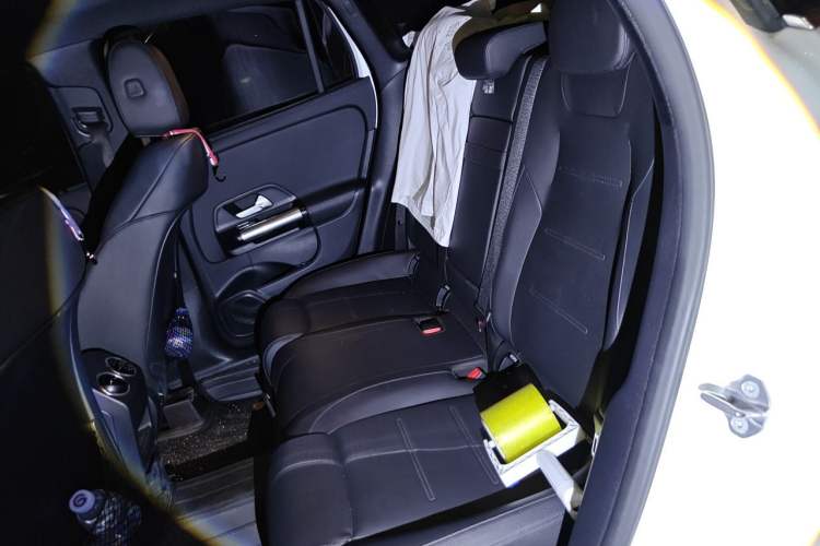 Used Mercedes-Benz GLA 2020 GLA 200 Left Rear Seat