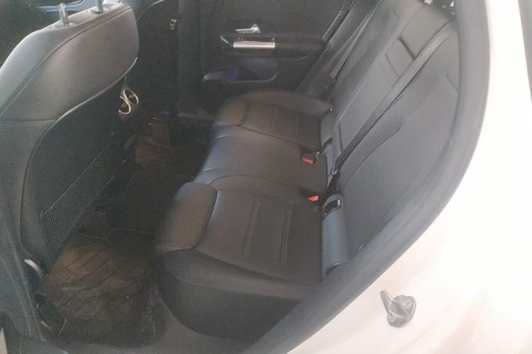 Used Mercedes-Benz GLA 2020 GLA 200 Left Rear Seat