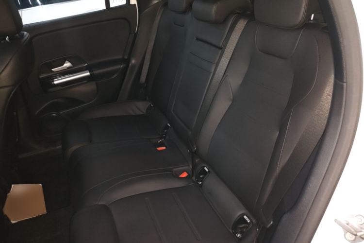 Used Mercedes-Benz GLA 2020 GLA 200 Left Rear Seat