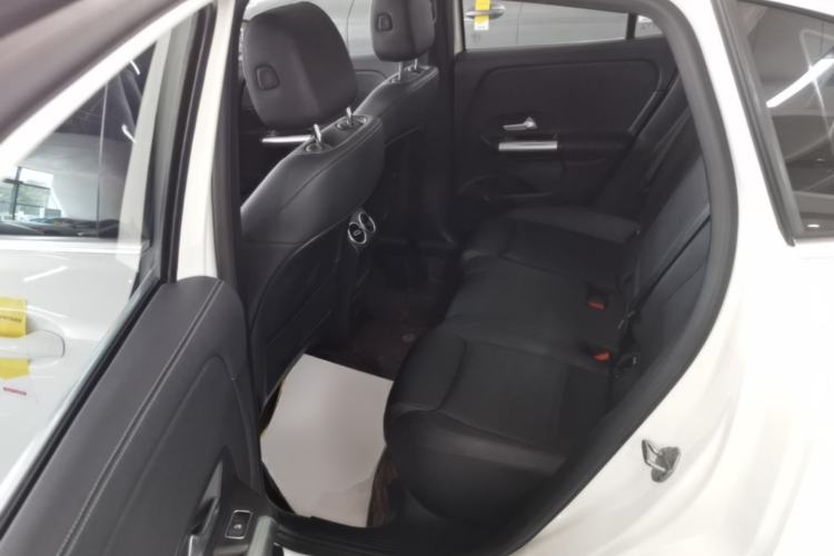 Used Mercedes-Benz GLA 2020 GLA 180 Left Rear Seat