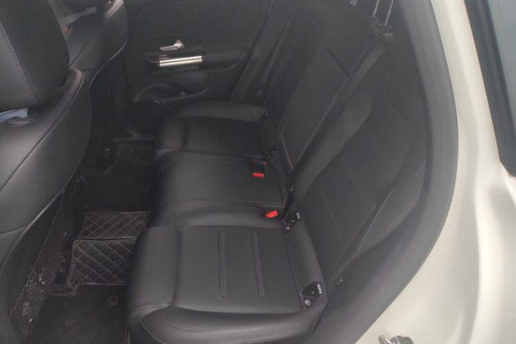 Used Mercedes-Benz GLA 2020 GLA 200 Left Rear Seat