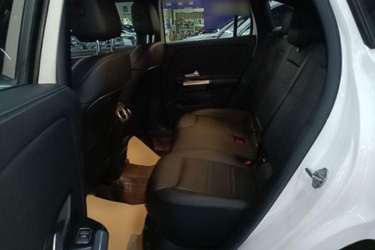 Used Mercedes-Benz GLA 2020 GLA 200 Left Rear Seat