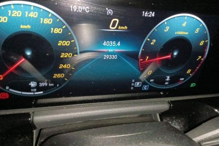 Used Mercedes-Benz GLA 2020 GLA 200 Odometer Close Up