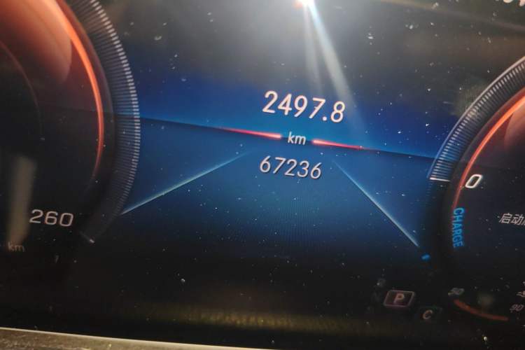 Used Mercedes-Benz GLA 2020 GLA 200 Odometer Close Up