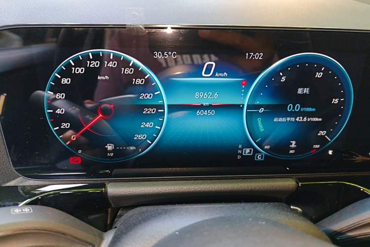 Used Mercedes-Benz GLA 2020 GLA 200 Odometer Close Up