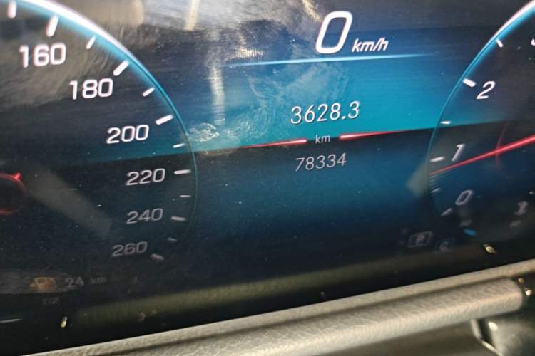 Used Mercedes-Benz GLA 2020 GLA 180 Odometer Close Up