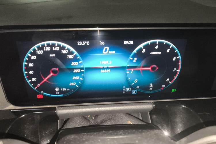 Used Mercedes-Benz GLA 2020 GLA 200 Odometer Close Up