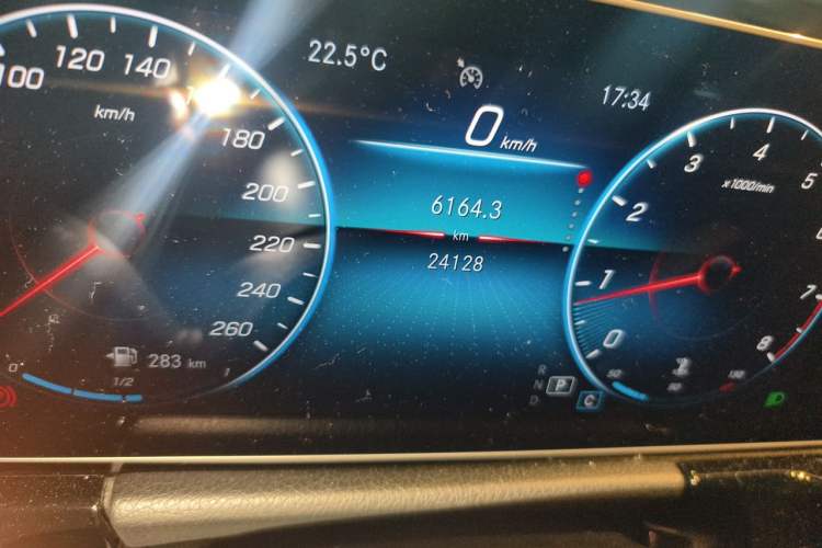 Used Mercedes-Benz GLA 2020 GLA 200 Odometer Close Up