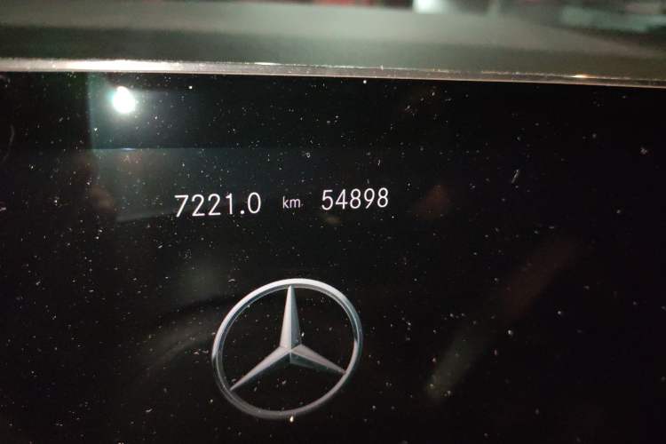 Used Mercedes-Benz GLA 2020 GLA 200 Odometer Close Up