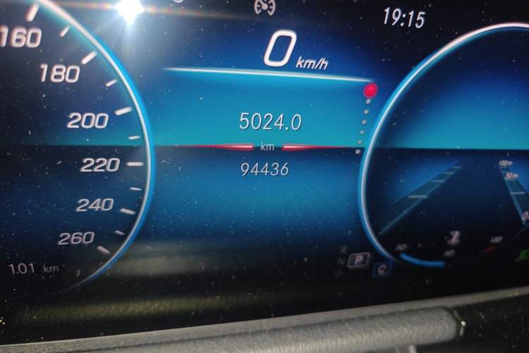 Used Mercedes-Benz GLA 2020 GLA 200 Odometer Close Up