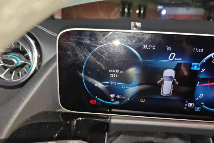Used Mercedes-Benz GLA 2020 GLA 200 Odometer Close Up