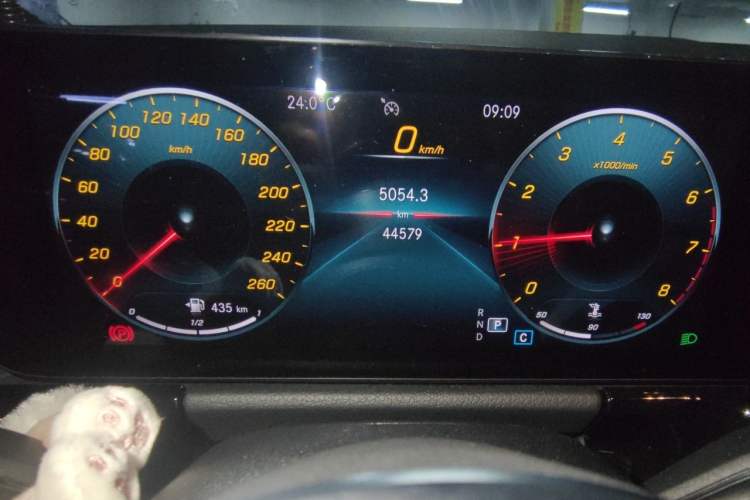 Used Mercedes-Benz GLA 2020 GLA 200 Odometer Close Up