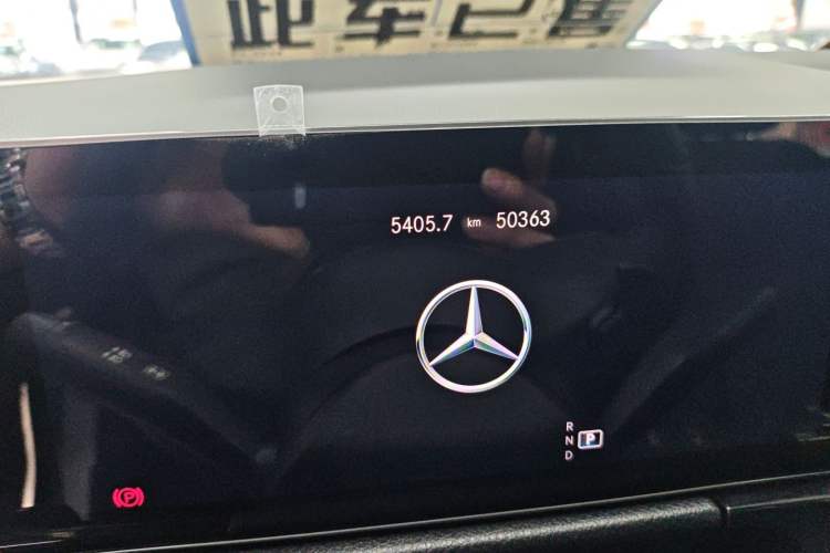 Used Mercedes-Benz GLA 2020 GLA 200 Odometer Close Up