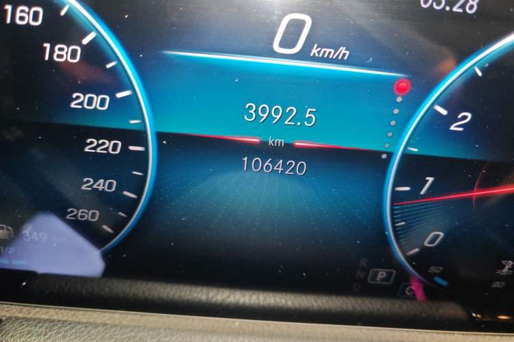 Used Mercedes-Benz GLA 2020 GLA 200 Odometer Close Up