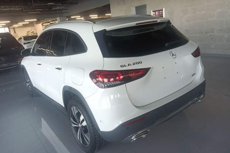 Used Mercedes-Benz GLA 2020 GLA 200 Rear Left 45 Deg