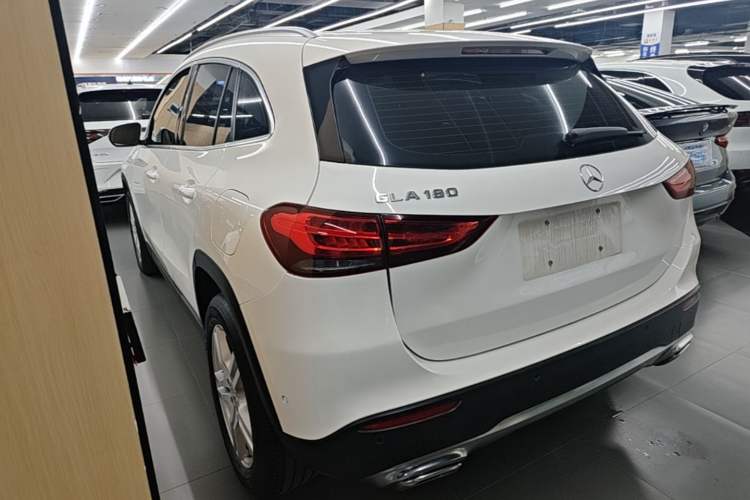 Used Mercedes-Benz GLA 2020 GLA 180 Rear Left 45 Deg