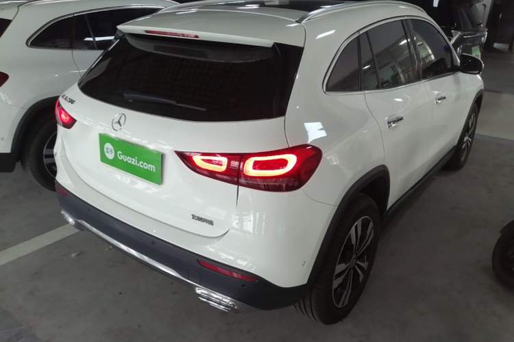 Used Mercedes-Benz GLA 2020 GLA 200 Rear Right 45 Deg