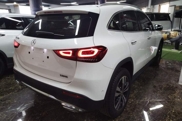 Used Mercedes-Benz GLA 2020 GLA 200 Rear Right 45 Deg
