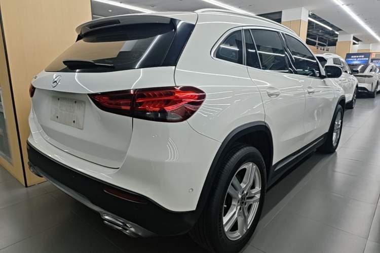 Used Mercedes-Benz GLA 2020 GLA 180 Rear Right 45 Deg
