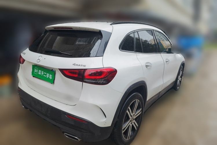 Used Mercedes-Benz GLA 2020 GLA 200 4MATIC Rear Right 45 Deg
