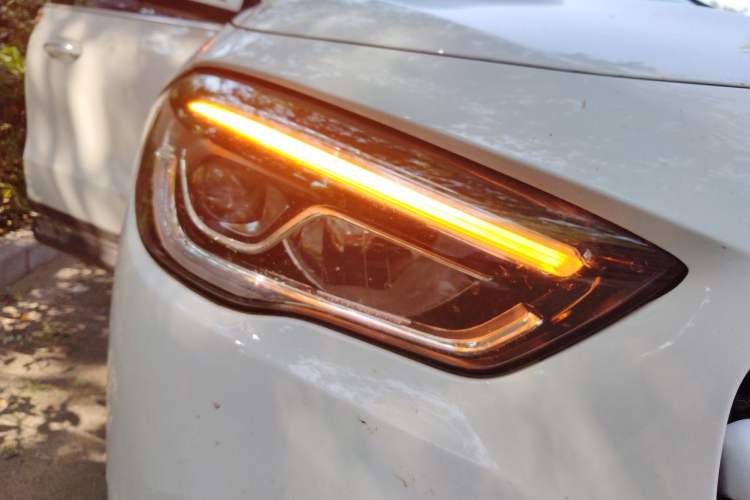 Used Mercedes-Benz GLA 2020 GLA 200 Right Front Headlight