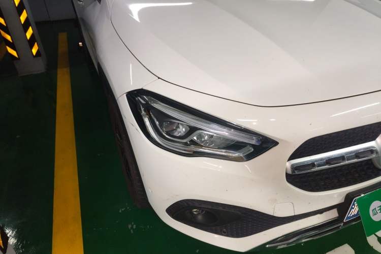 Used Mercedes-Benz GLA 2020 GLA 200 Right Front Headlight