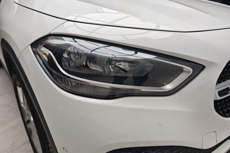 Used Mercedes-Benz GLA 2020 GLA 180 Right Front Headlight