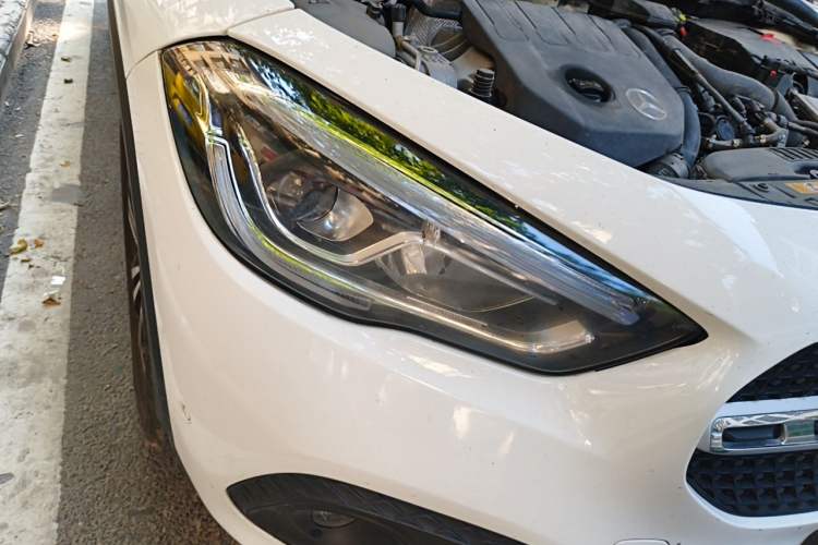 Used Mercedes-Benz GLA 2020 GLA 200 Right Front Headlight