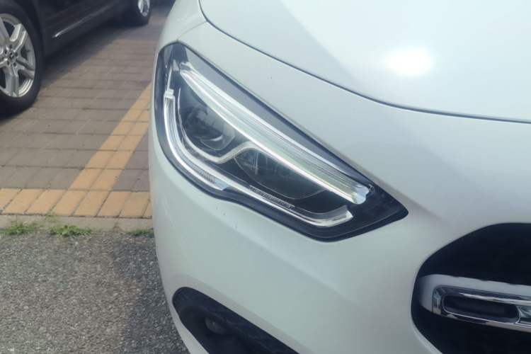 Used Mercedes-Benz GLA 2020 GLA 200 Right Front Headlight
