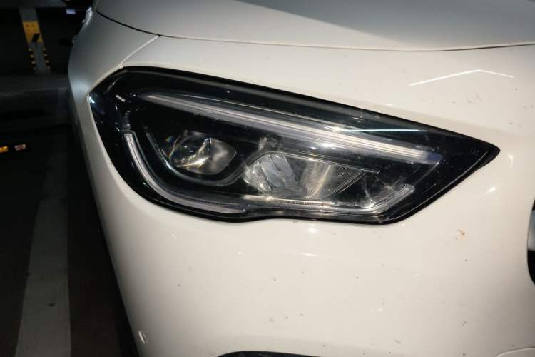 Used Mercedes-Benz GLA 2020 GLA 200 Right Front Headlight
