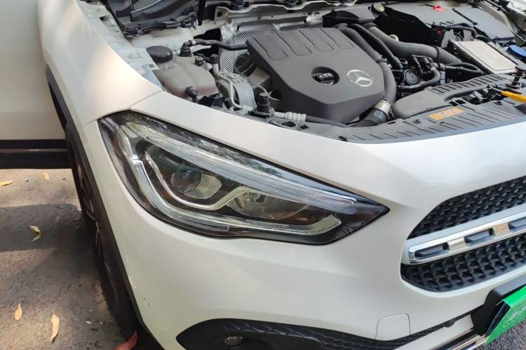 Used Mercedes-Benz GLA 2020 GLA 200 Right Front Headlight