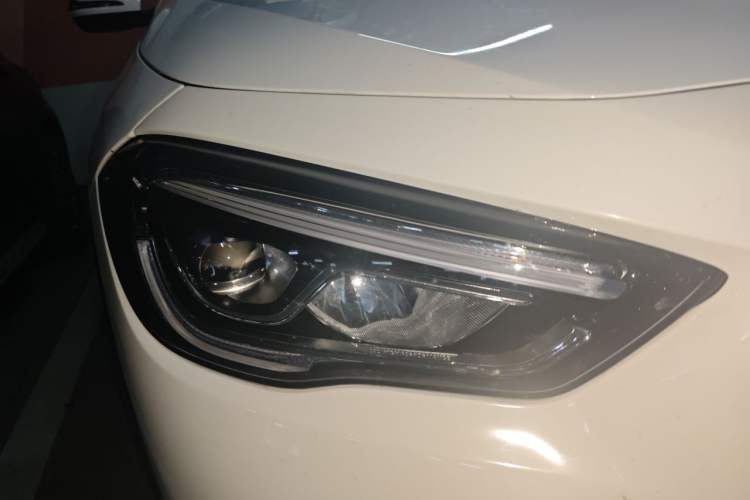 Used Mercedes-Benz GLA 2020 GLA 200 Right Front Headlight