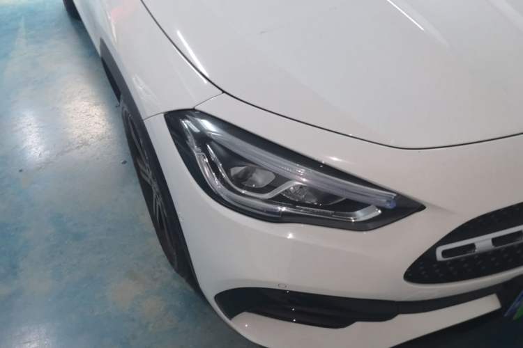 Used Mercedes-Benz GLA 2020 GLA 200 4MATIC Right Front Headlight