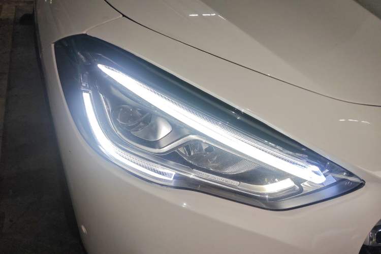 Used Mercedes-Benz GLA 2020 GLA 200 Right Front Headlight