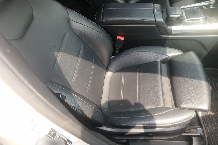 Used Mercedes-Benz GLA 2020 GLA 200 Right Front Seat