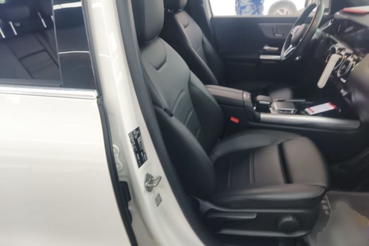 Used Mercedes-Benz GLA 2020 GLA 180 Right Front Seat