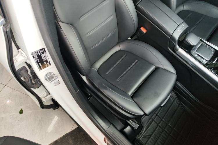 Used Mercedes-Benz GLA 2020 GLA 200 Right Front Seat