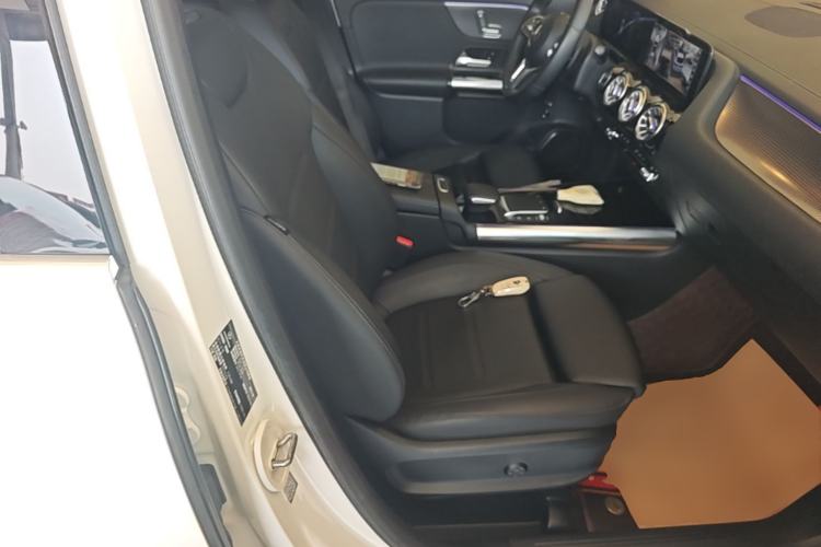 Used Mercedes-Benz GLA 2020 GLA 200 Right Front Seat