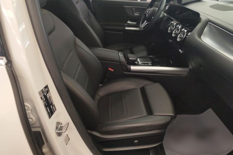 Used Mercedes-Benz GLA 2020 GLA 200 Right Front Seat