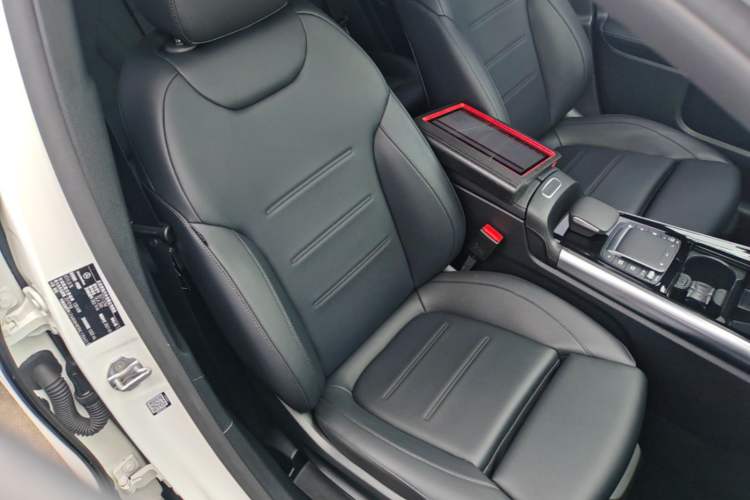 Used Mercedes-Benz GLA 2020 GLA 200 Right Front Seat