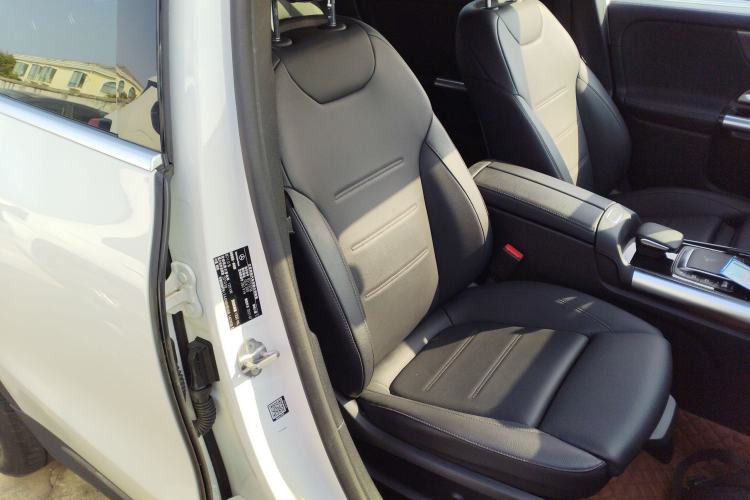Used Mercedes-Benz GLA 2020 GLA 200 Right Front Seat