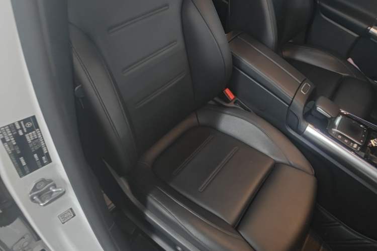 Used Mercedes-Benz GLA 2020 GLA 200 Right Front Seat