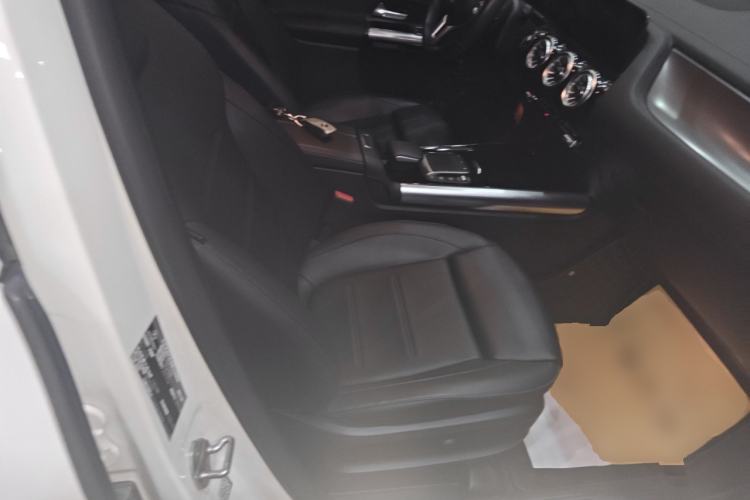 Used Mercedes-Benz GLA 2020 GLA 200 Right Front Seat