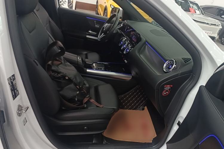 Used Mercedes-Benz GLA 2020 GLA 200 Right Front Seat
