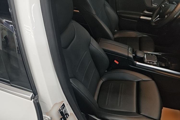 Used Mercedes-Benz GLA 2020 GLA 180 Right Front Seat